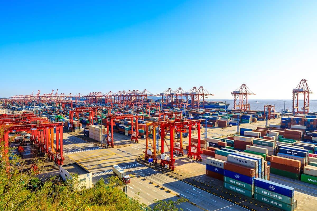 During the busiest purchasing periods, Chinese ports are congested