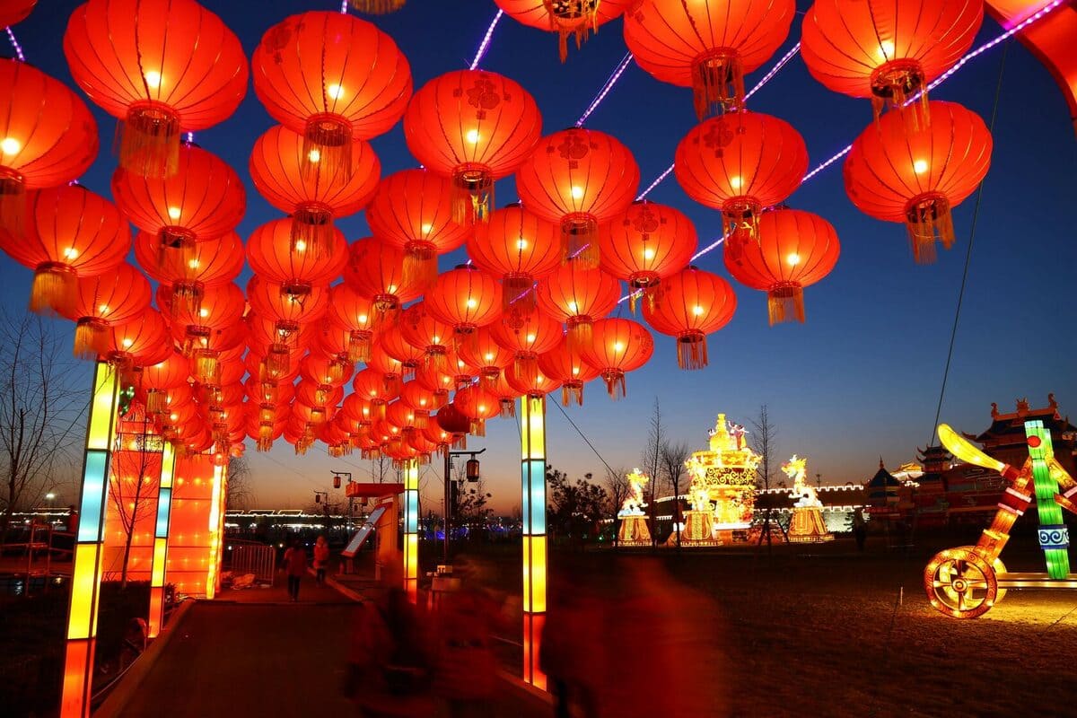 Chinese New Year: to be transported or not?
