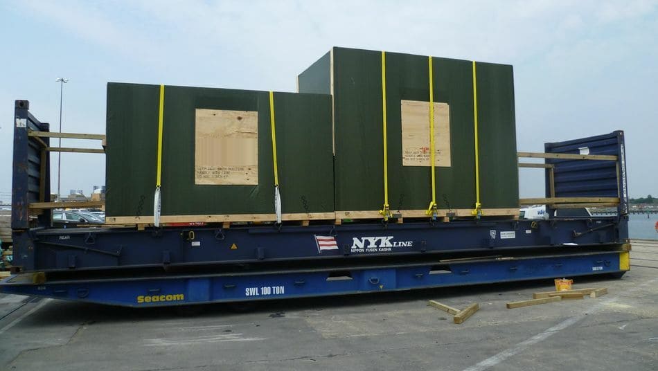 Накладные дуги и брезент контейнера типа Open Top обеспечивают полную безопасность товаров внутри
