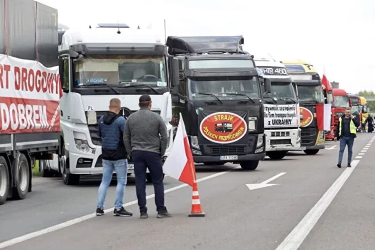Забастовка польских перевозчиков: причины и последствия ситуации на границе с Польшей